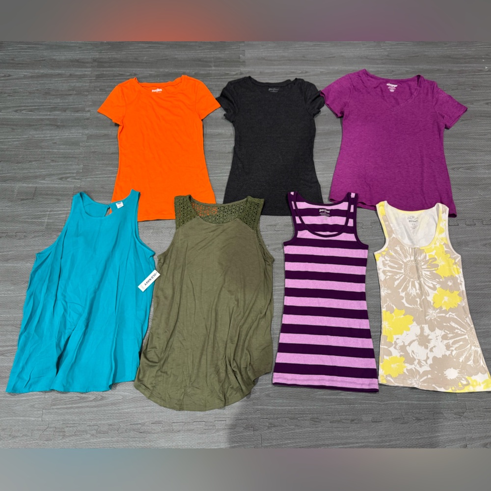 Women’s size S Old Navy Bundle